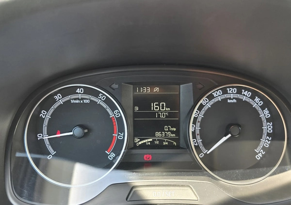 Skoda Fabia cena 48900 przebieg: 86300, rok produkcji 2019 z Nowe małe 154